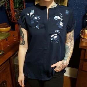 NWOT Vera Wang embroidered blouse
